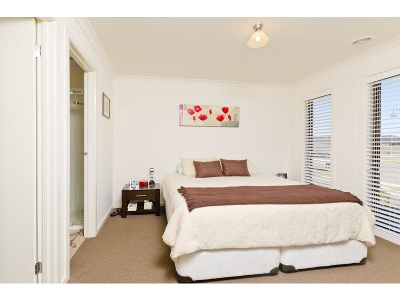 53 Kinglake Drive, Wyndham Vale VIC 3024