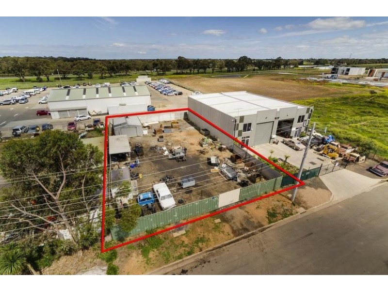 9 Loop Road, Werribee VIC 3030
