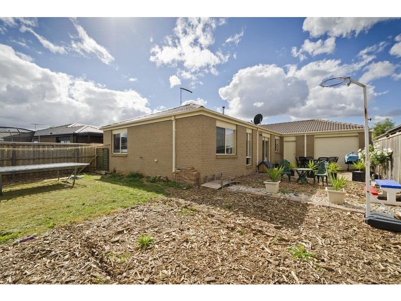17 Gungarra Grove, Wyndham Vale VIC 3024