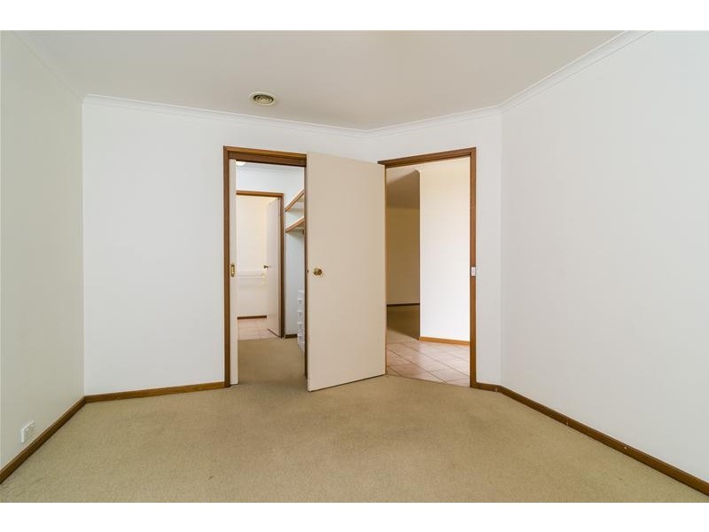 28 Wilmington Avenue, Hoppers Crossing VIC 3029