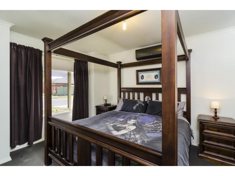 45 Jade Cres, Wyndham Vale VIC 3024