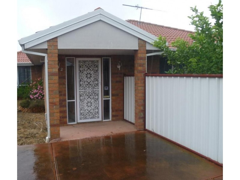 2/16 Mississippi Place, Werribee VIC 3030