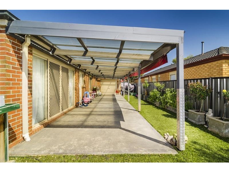 28 Clarafield Crescent, Tarneit VIC 3029