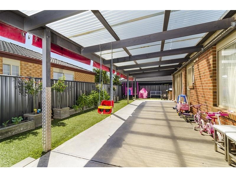 28 Clarafield Crescent, Tarneit VIC 3029