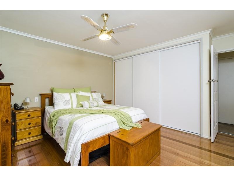 24 Canberra Avenue, Hoppers Crossing VIC 3029