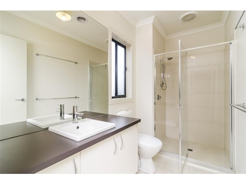 41 Centre Avenue, Werribee VIC 3030