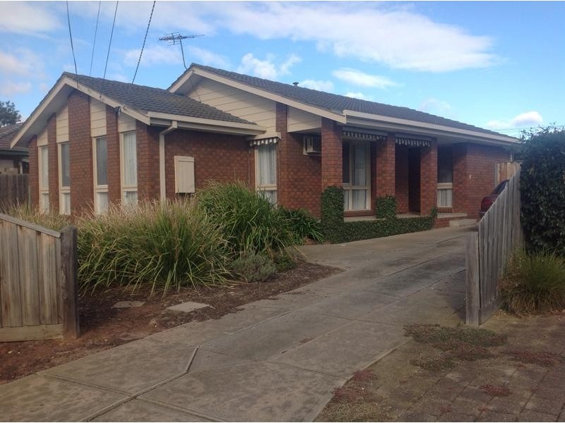 133 Cambridge Crescent, Wyndham Vale VIC 3024
