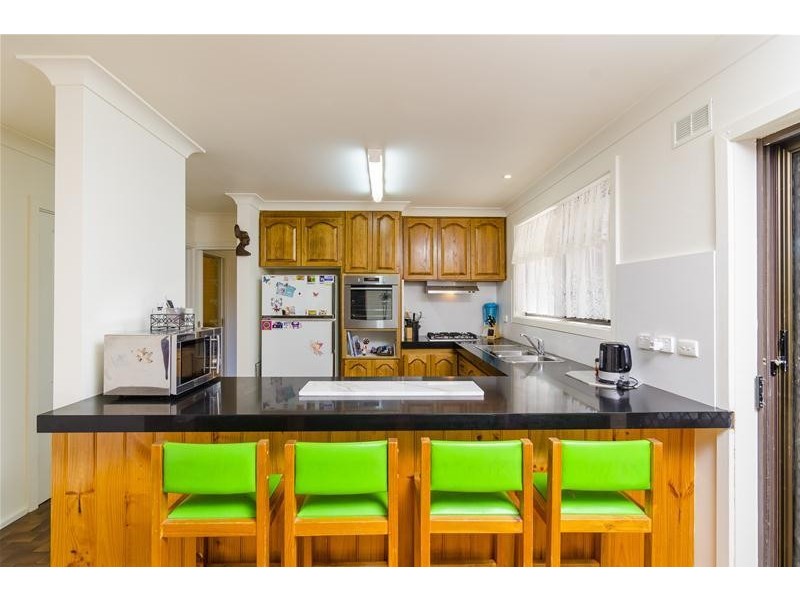 14 Brimpton Grove, Wyndham Vale VIC 3024