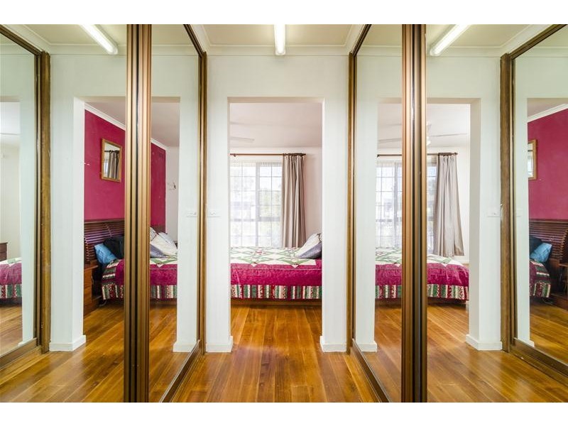 14 Brimpton Grove, Wyndham Vale VIC 3024