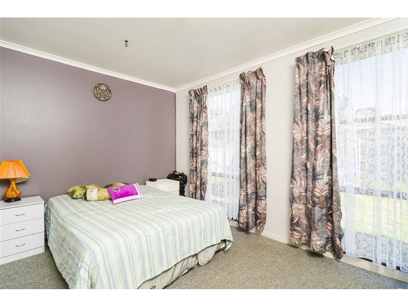 10 Cormorant Crescent, Werribee VIC 3030