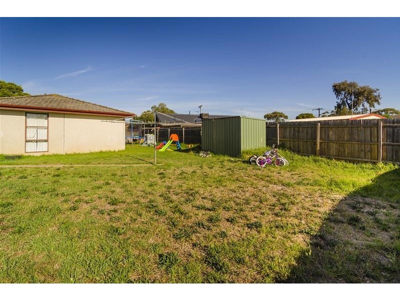 10 Cormorant Crescent, Werribee VIC 3030