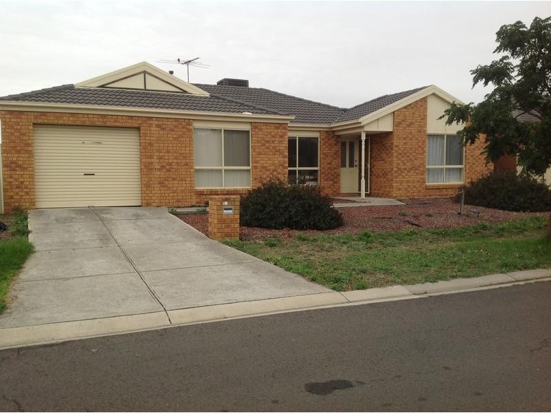 13 Lauderdale Drive, Tarneit VIC 3029
