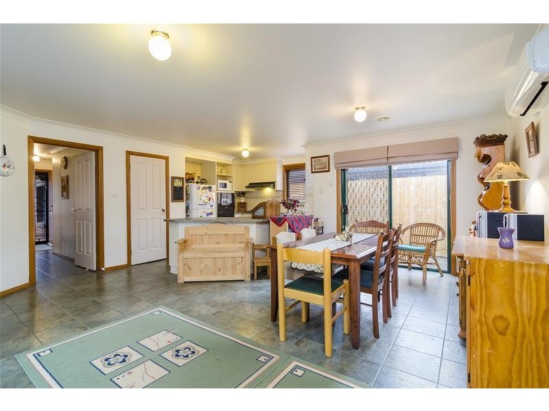 35 Bourke Crescent, Hoppers Crossing VIC 3029