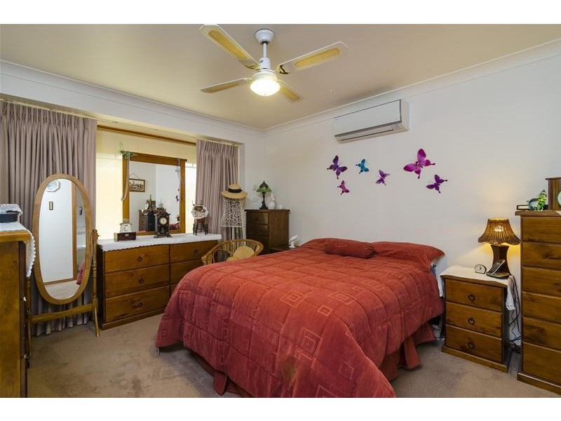35 Bourke Crescent, Hoppers Crossing VIC 3029