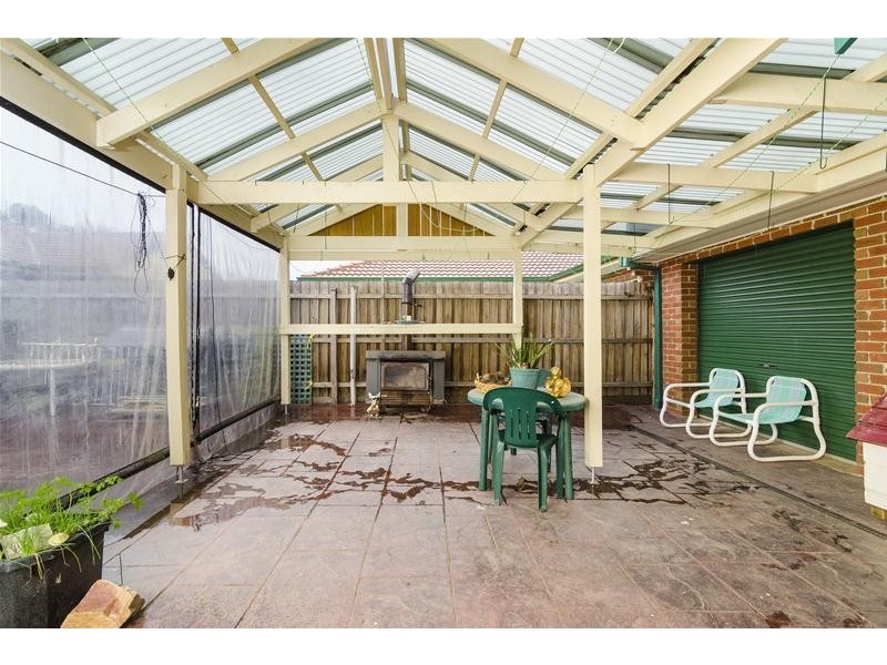 35 Bourke Crescent, Hoppers Crossing VIC 3029