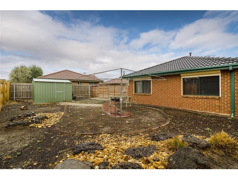 35 Bourke Crescent, Hoppers Crossing VIC 3029