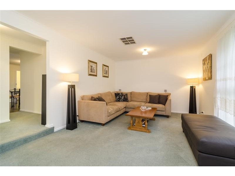 25 Melanie Drive, Werribee VIC 3030