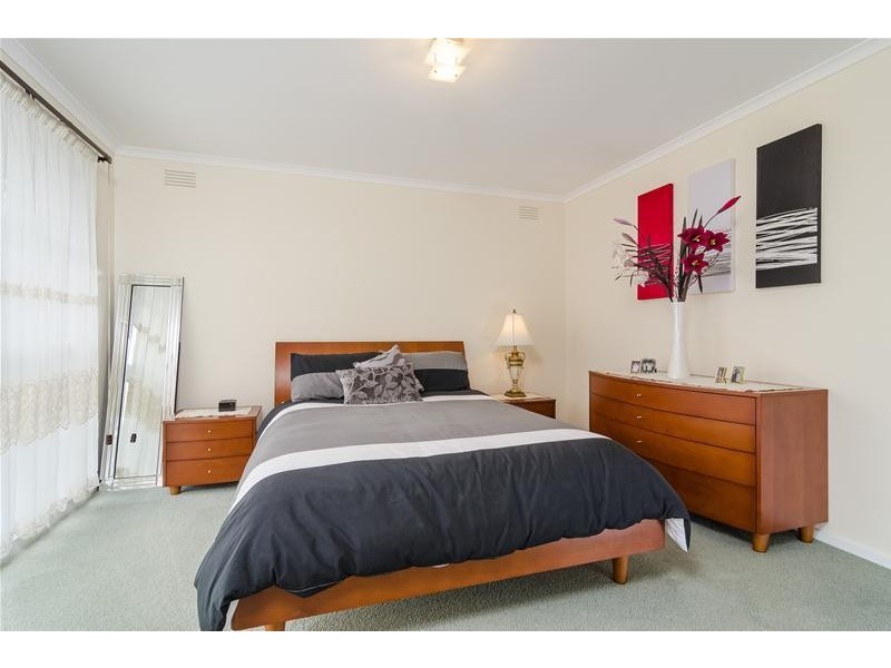 25 Melanie Drive, Werribee VIC 3030