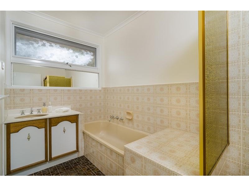 25 Melanie Drive, Werribee VIC 3030