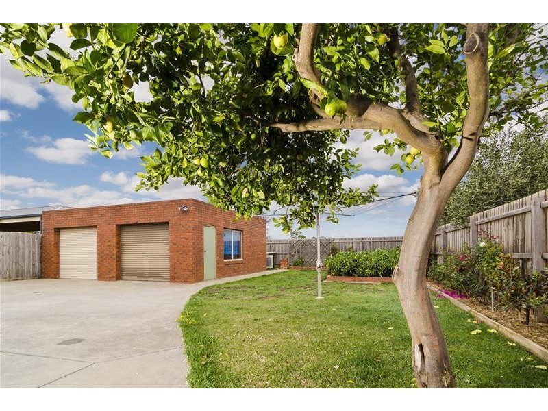 25 Melanie Drive, Werribee VIC 3030