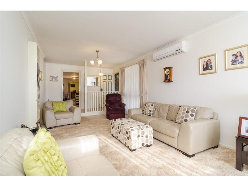 105 Mossfiel Drive, Hoppers Crossing VIC 3029