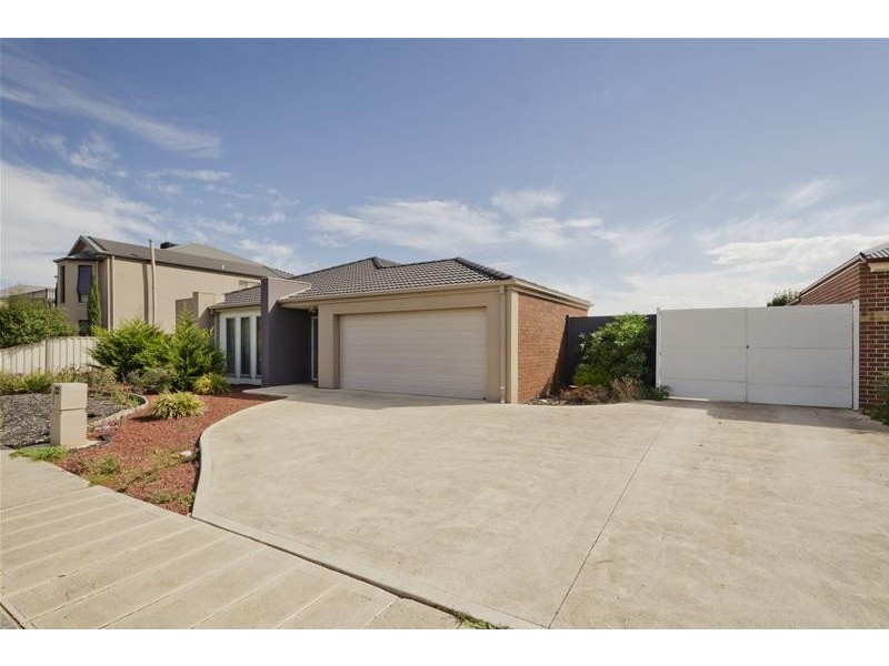 22 Caradon Drive, Truganina VIC 3029