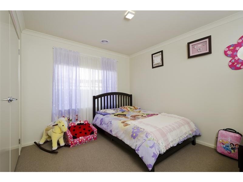 22 Caradon Drive, Truganina VIC 3029