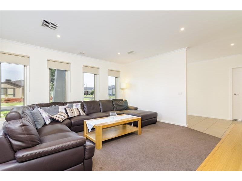81 Vaughan Chase, Wyndham Vale VIC 3024
