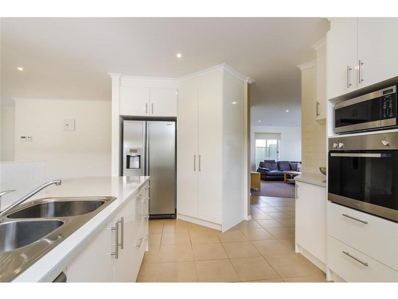 81 Vaughan Chase, Wyndham Vale VIC 3024