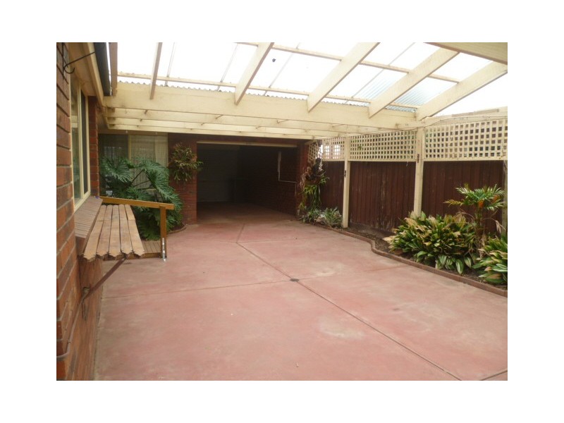 5 Outlook Drive, Werribee VIC 3030