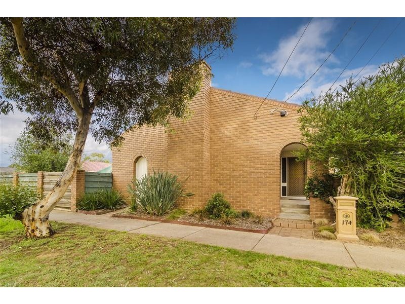 174 Greaves Street, Werribee VIC 3030