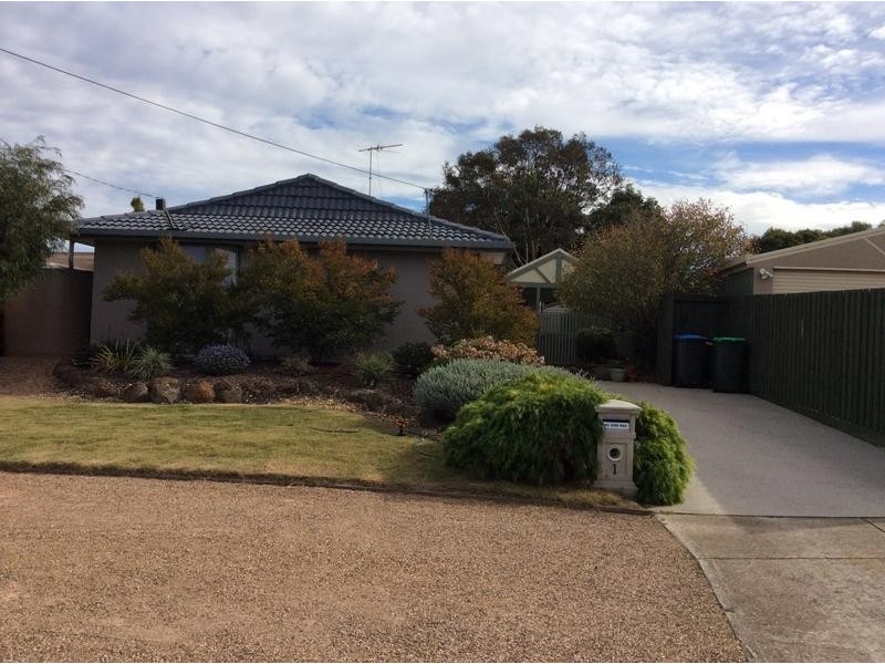 1 Bexley Close, Werribee VIC 3030