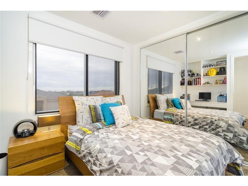 1 Trish Walk, Werribee VIC 3030