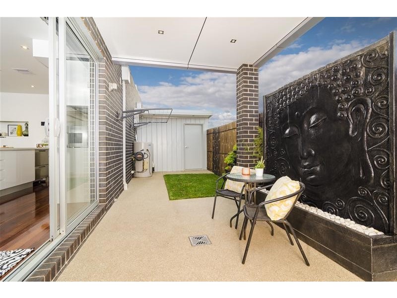 1 Trish Walk, Werribee VIC 3030