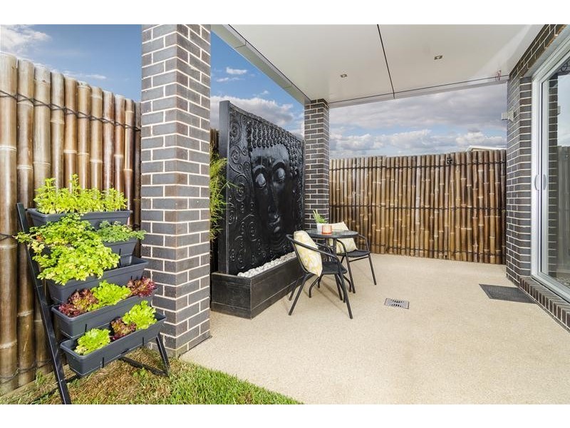 1 Trish Walk, Werribee VIC 3030
