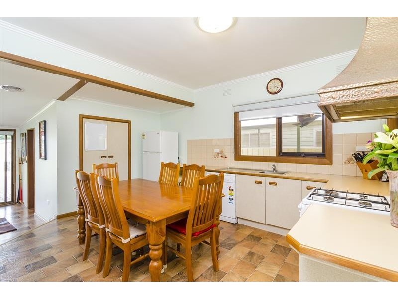 4 Anne Street, Werribee VIC 3030