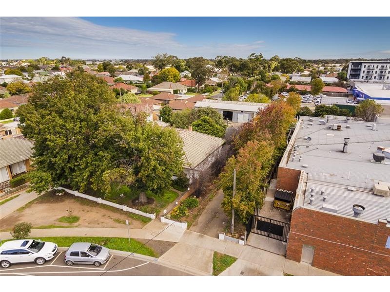 17 & 17A Bridge Street, Werribee VIC 3030