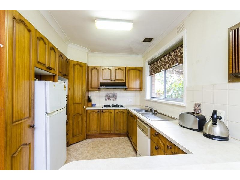 6 Tyrone Street, Werribee VIC 3030