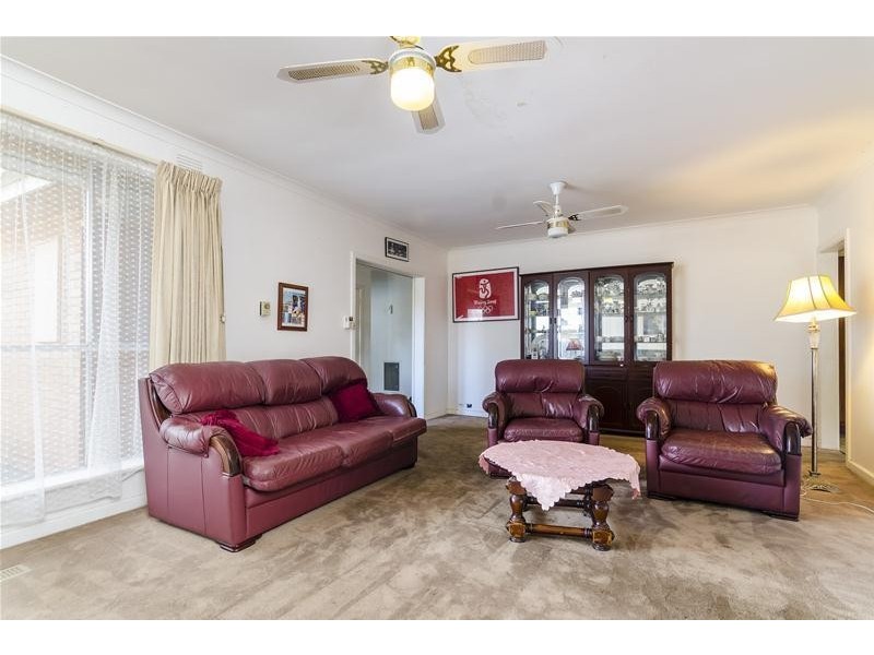 6 Tyrone Street, Werribee VIC 3030