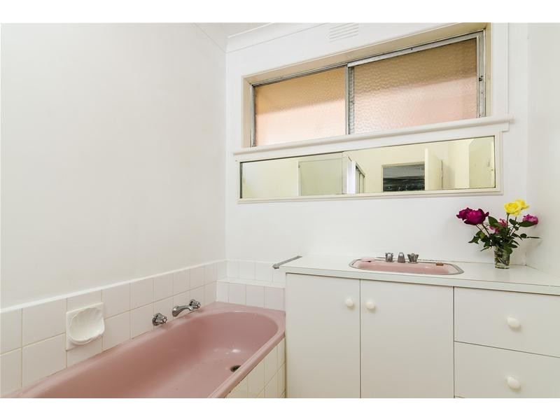 6 Tyrone Street, Werribee VIC 3030