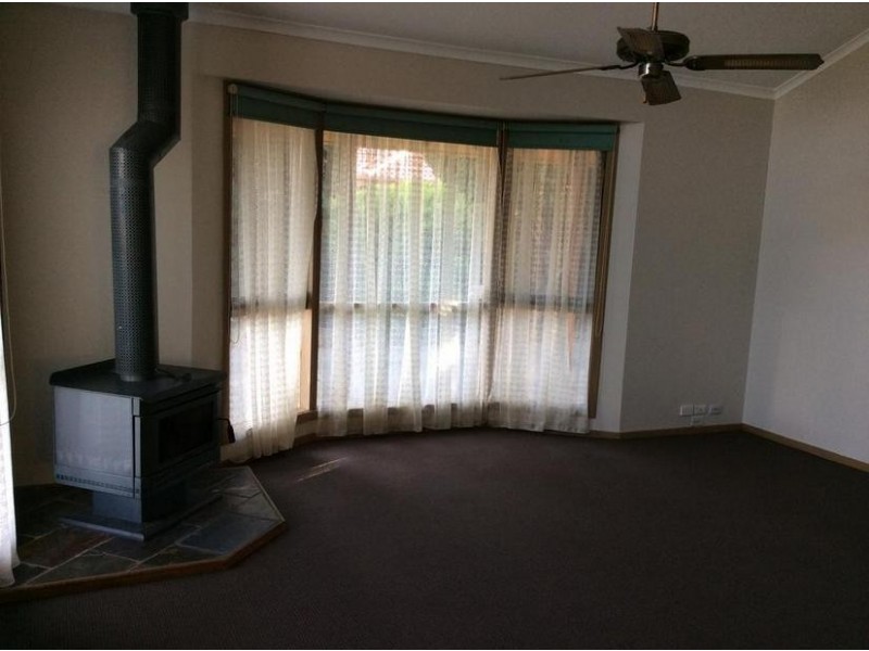 54 Banksia Crescent, Hoppers Crossing VIC 3029