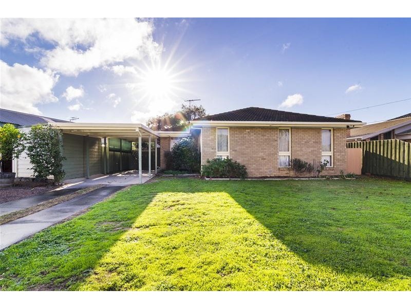 8 Doolan Street, Werribee VIC 3030