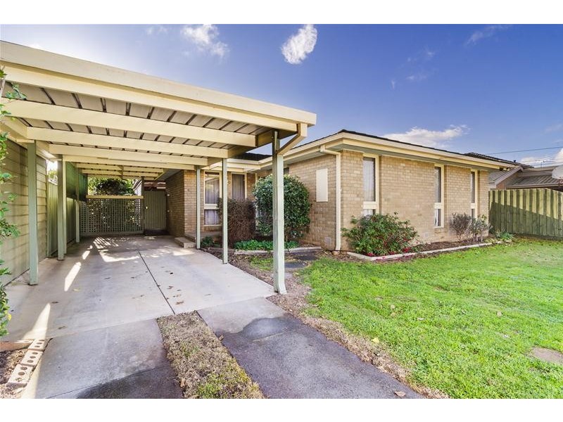 8 Doolan Street, Werribee VIC 3030