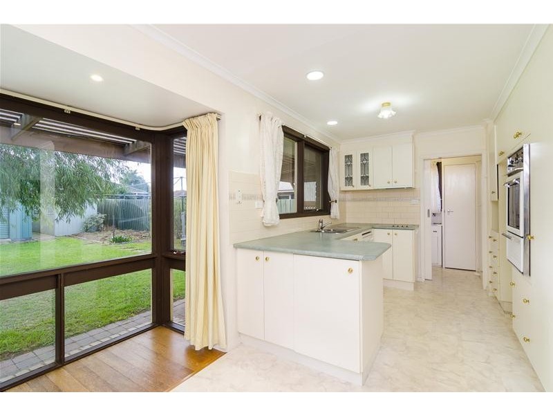 8 Doolan Street, Werribee VIC 3030