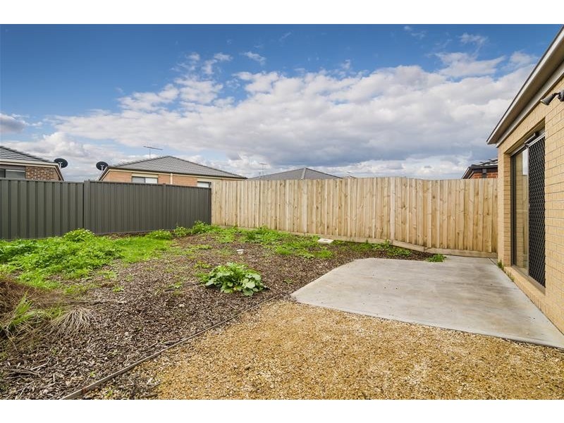 37 Lady Penrhyn Drive, Wyndham Vale VIC 3024