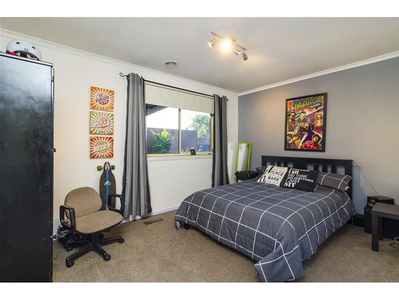 15 Clay Avenue, Hoppers Crossing VIC 3029