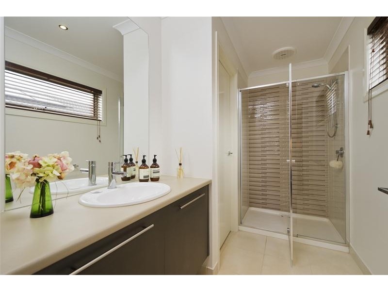 39 Kinglake Drive, Wyndham Vale VIC 3024