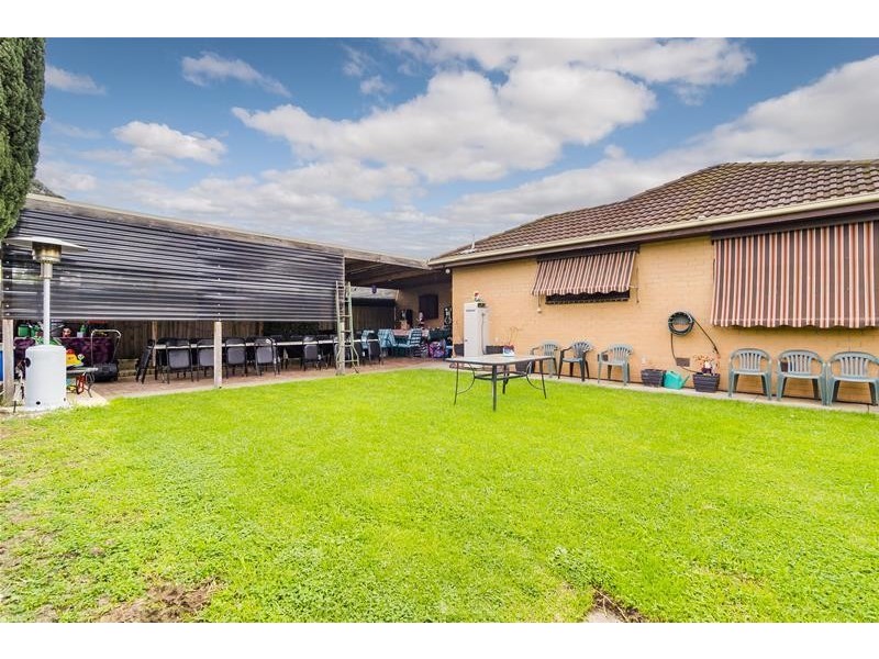 17 Queens Court, Werribee VIC 3030