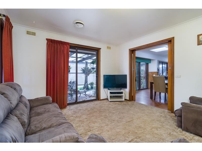 9 Grosvenor Place, Werribee VIC 3030