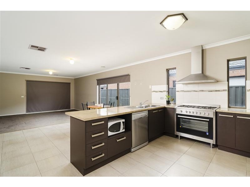 74 Kinglake Drive, Wyndham Vale VIC 3024